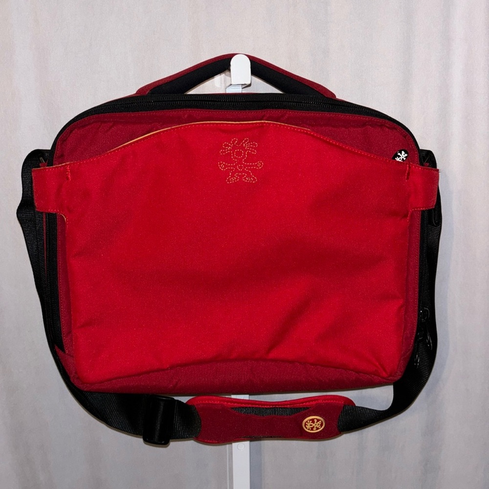 Harry Hoard Premium Crumpler Laptop Bag Red